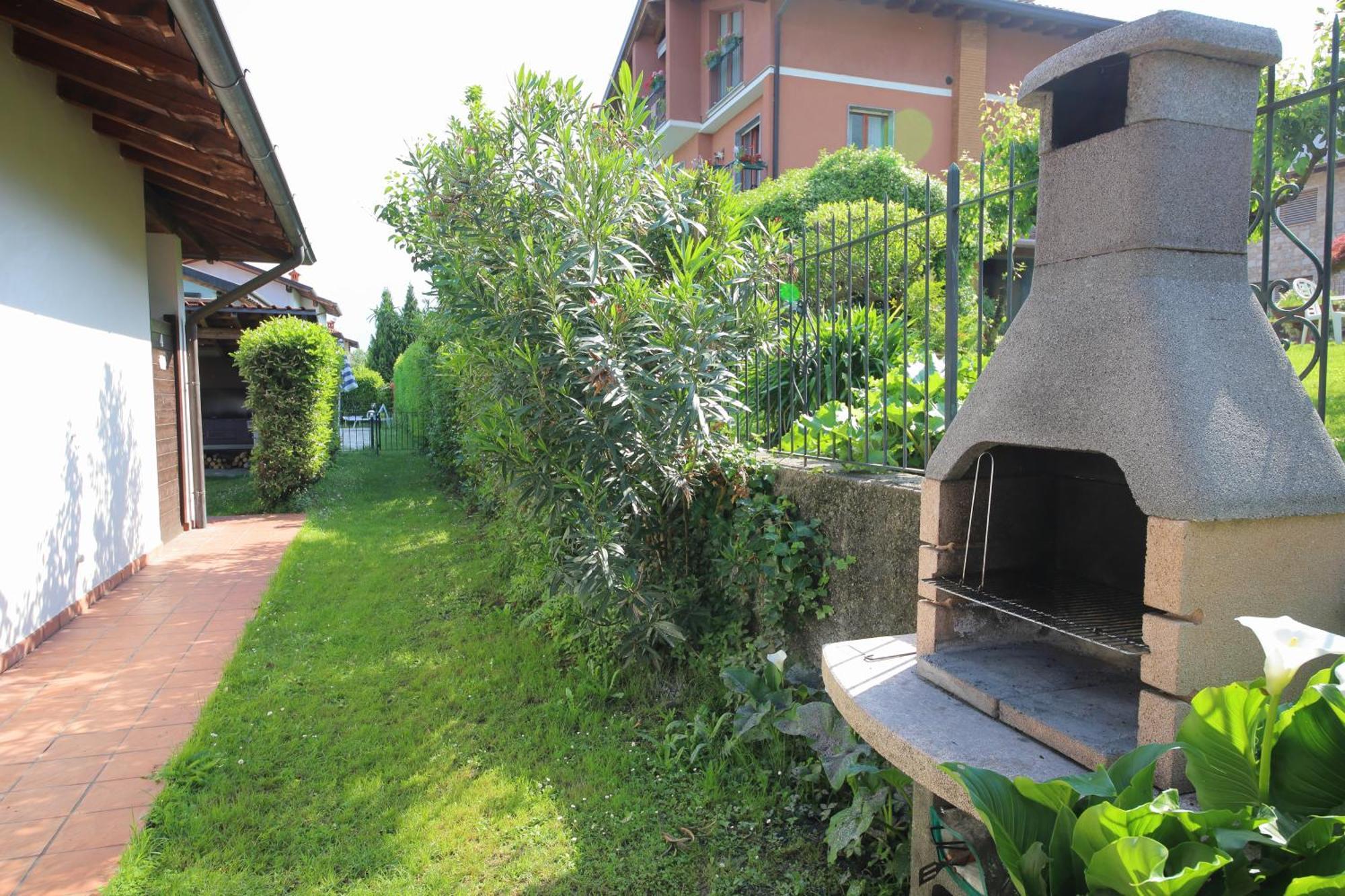 Villa Quattro Stagioni Colico Esterno foto